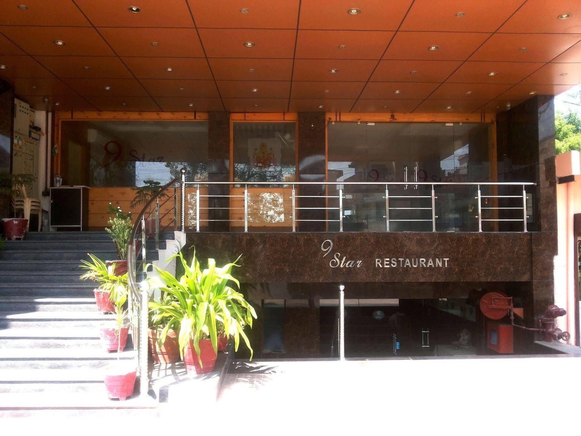 אגרה Star Hotel מראה חיצוני תמונה